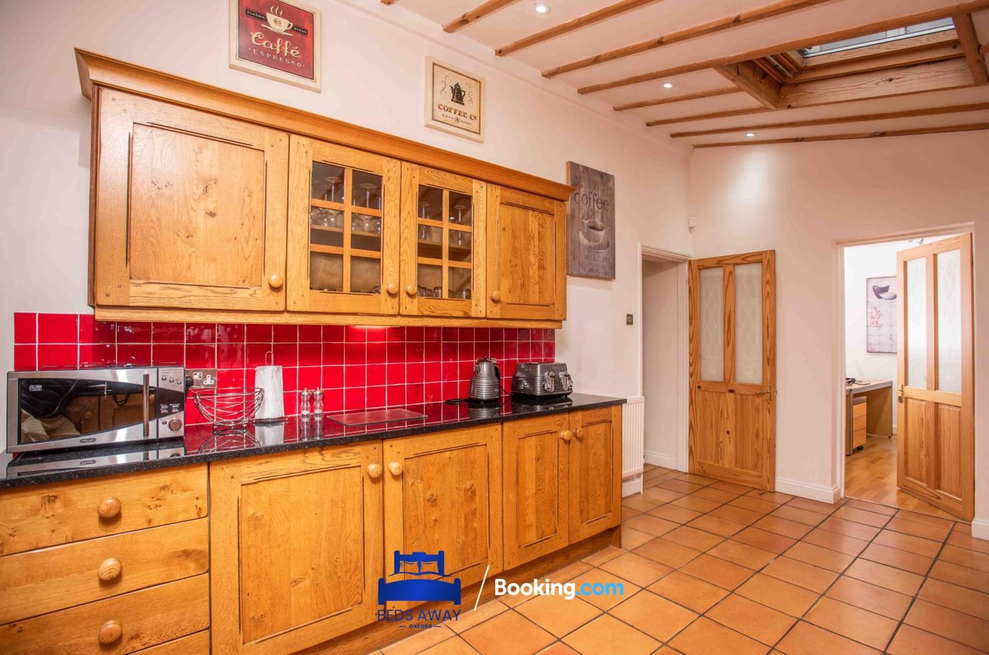 Casa vacanze Tolkien View House In By Beds Away Short Lets & Serviced With Outdoor Fireplace & Free Private Parking Oxford