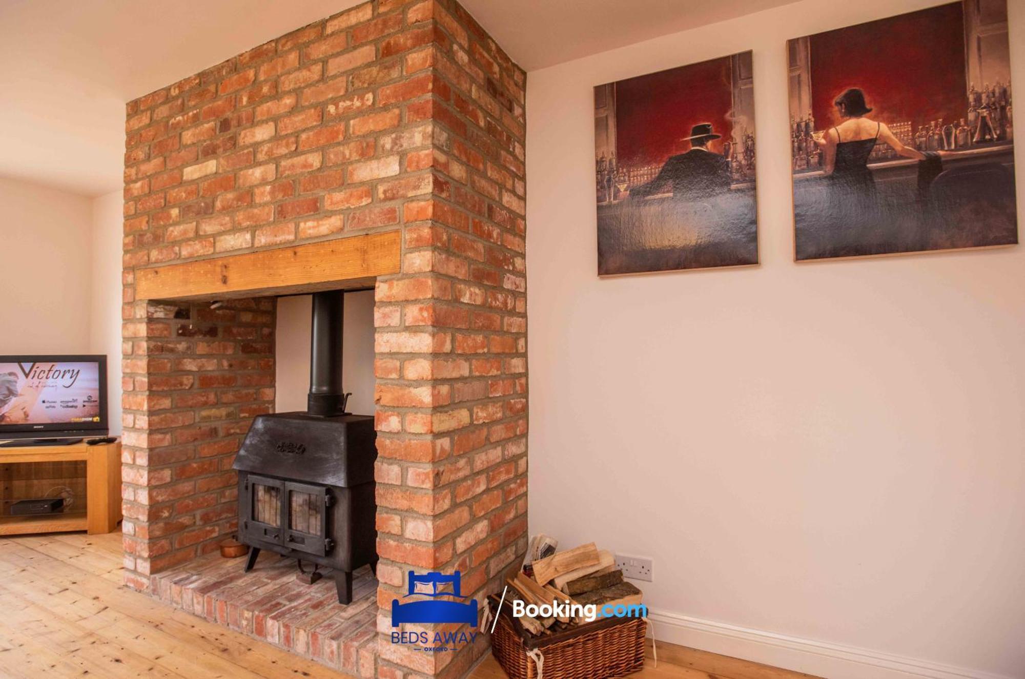 Casa vacanze Tolkien View House In By Beds Away Short Lets & Serviced With Outdoor Fireplace & Free Private Parking Oxford