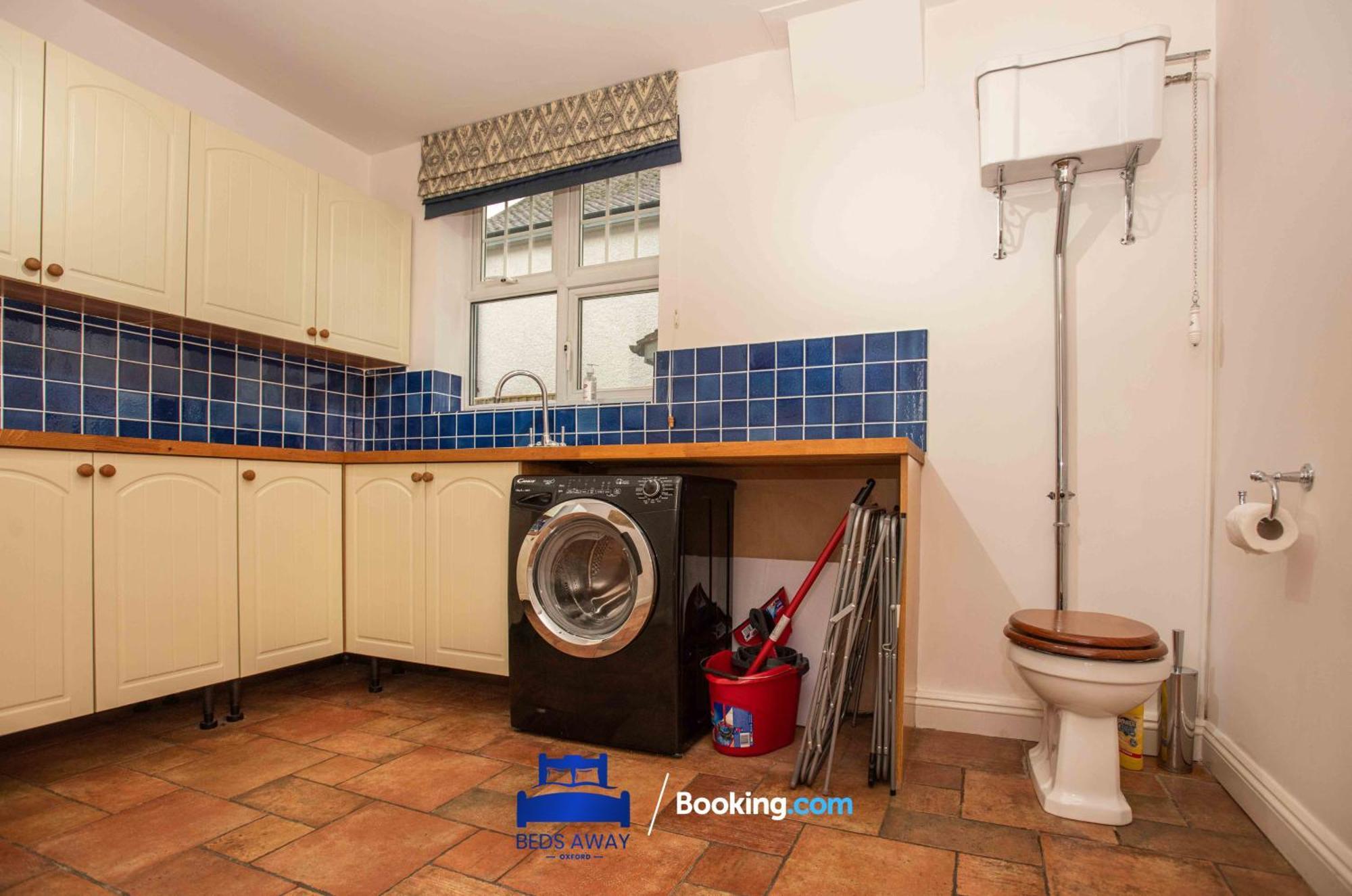 Tolkien View House In By Beds Away Short Lets & Serviced With Outdoor Fireplace & Free Private Parking Hébergement de vacances Oxford