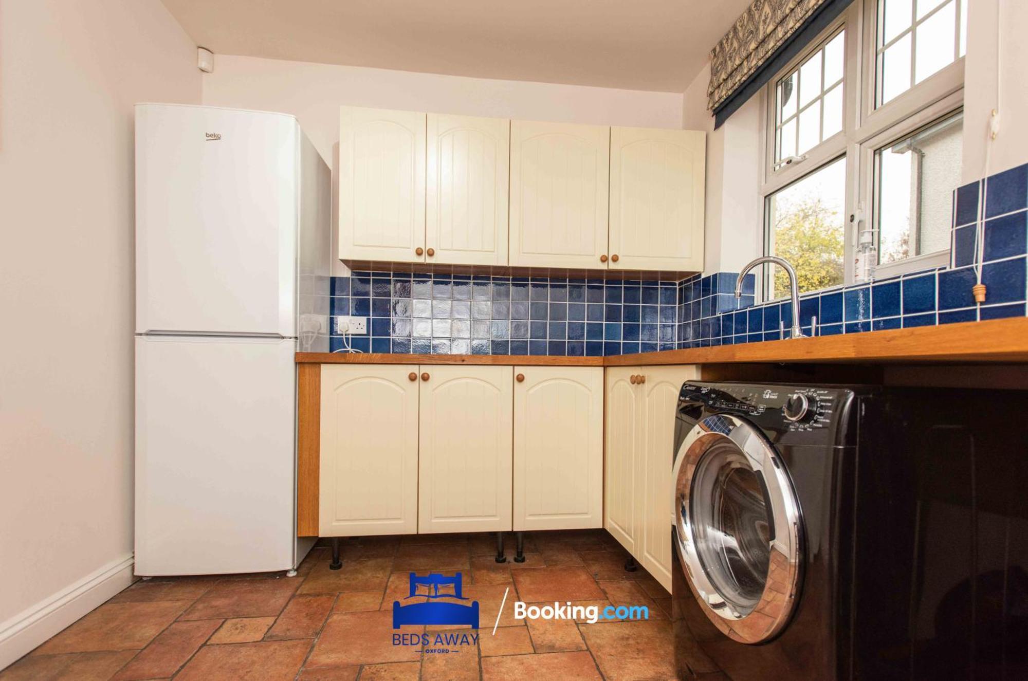 Tolkien View House In By Beds Away Short Lets & Serviced With Outdoor Fireplace & Free Private Parking * Oxford